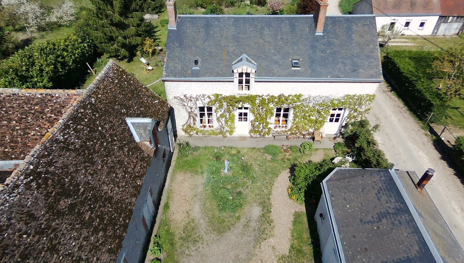 Offres de location Maison Cheverny 41700